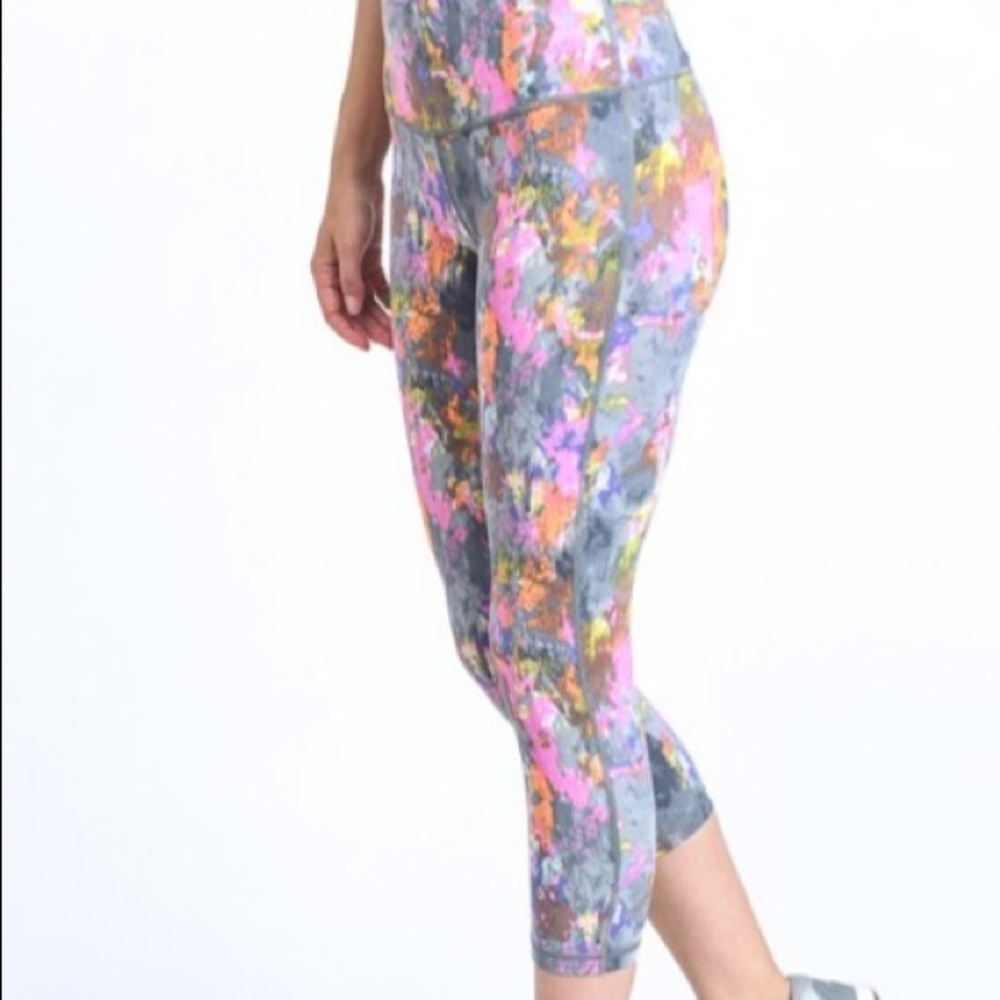 ✨ NEW ✨ Rainbow Yoga Pants